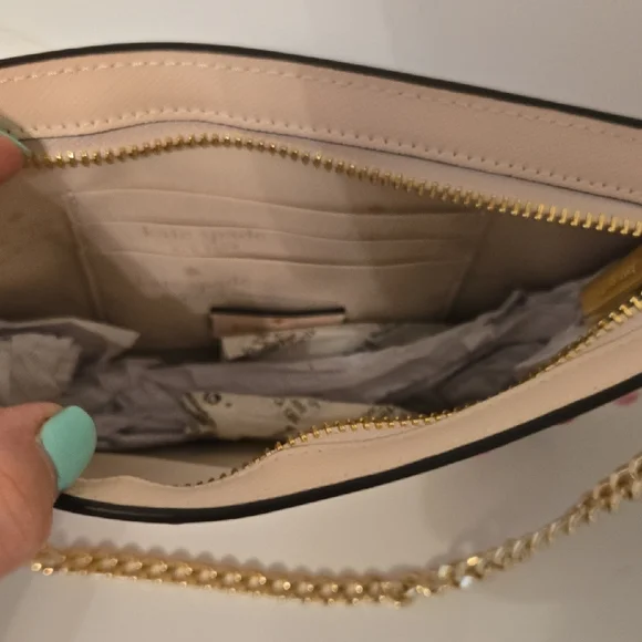 Kate Spade Pink Heart Chain Shoulder Bag with Gold Hardware Nwt - Picture 3 of 4